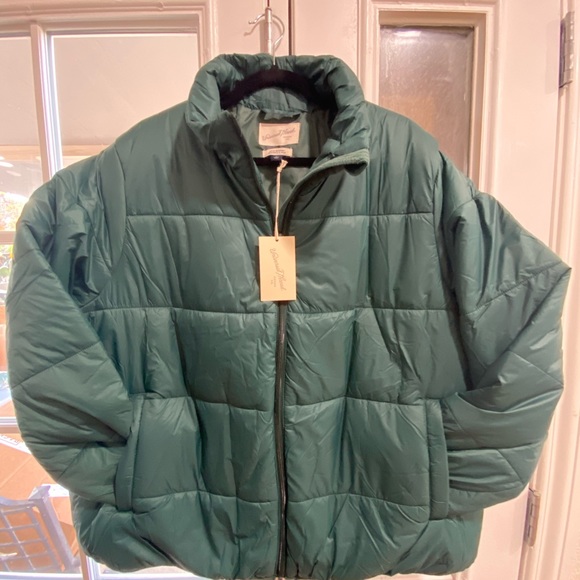 Universal Thread Dark Green Puffer Jacket - Picture 3 of 6
